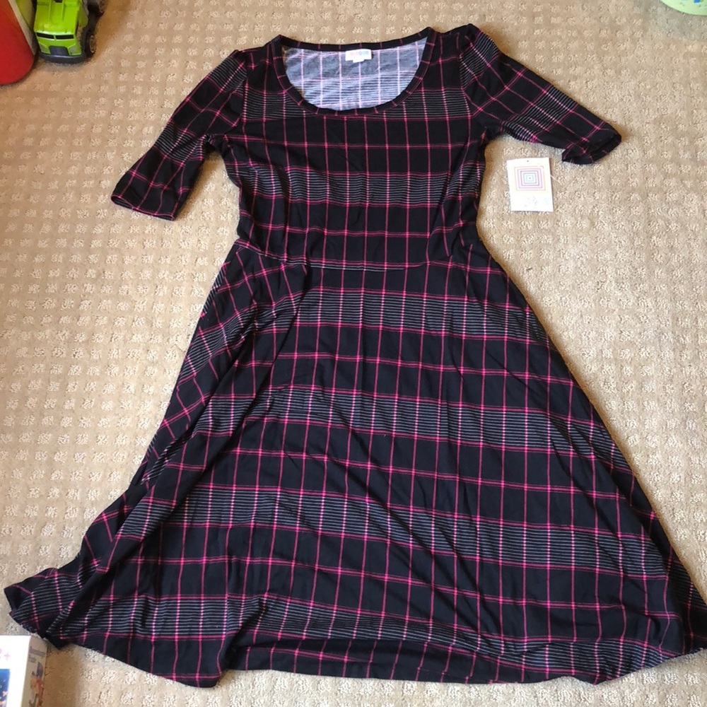 BNWT Lularoe Nicole - Medium